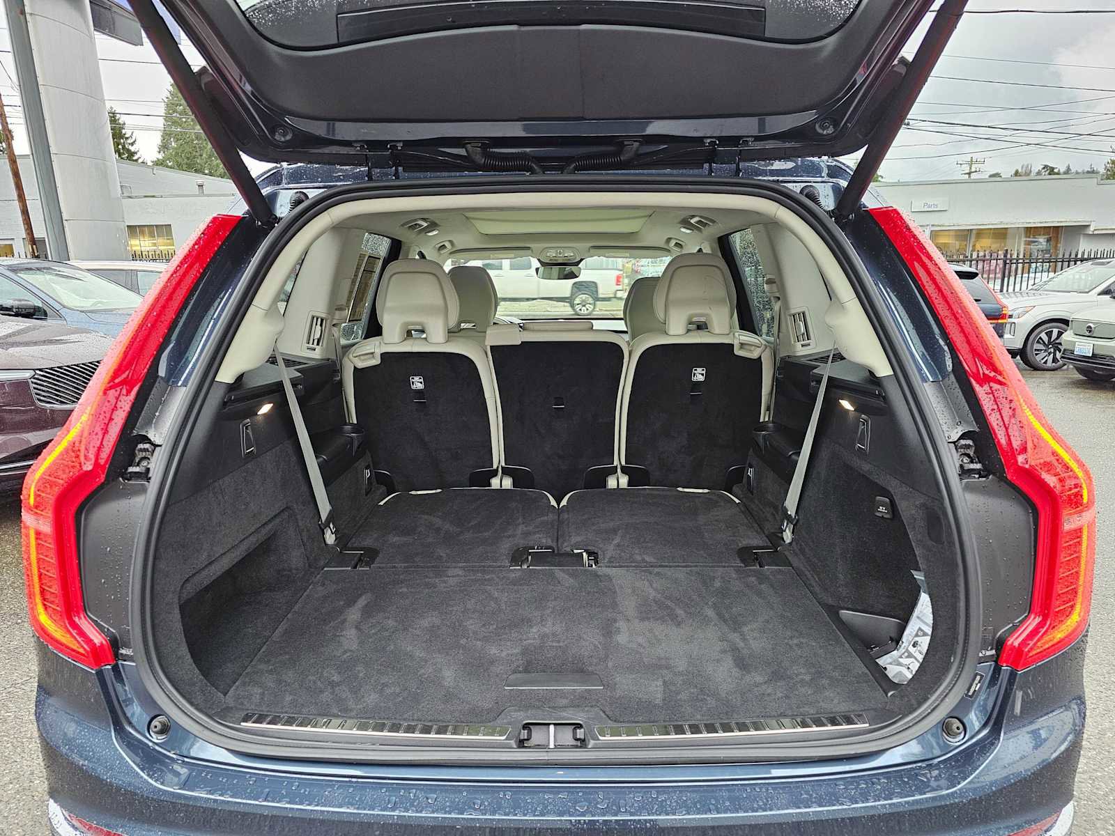 Certified 2023 Volvo XC90 T8 Plus image 16