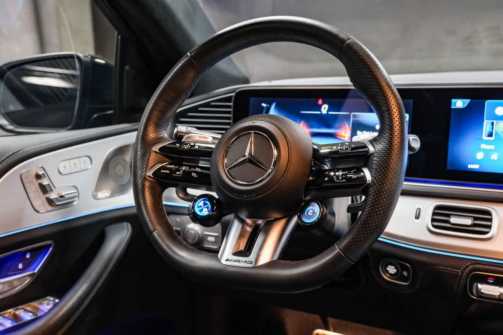 Used 2024 Mercedes-Benz GLE 53 AMG 4MATIC Coupe image 18