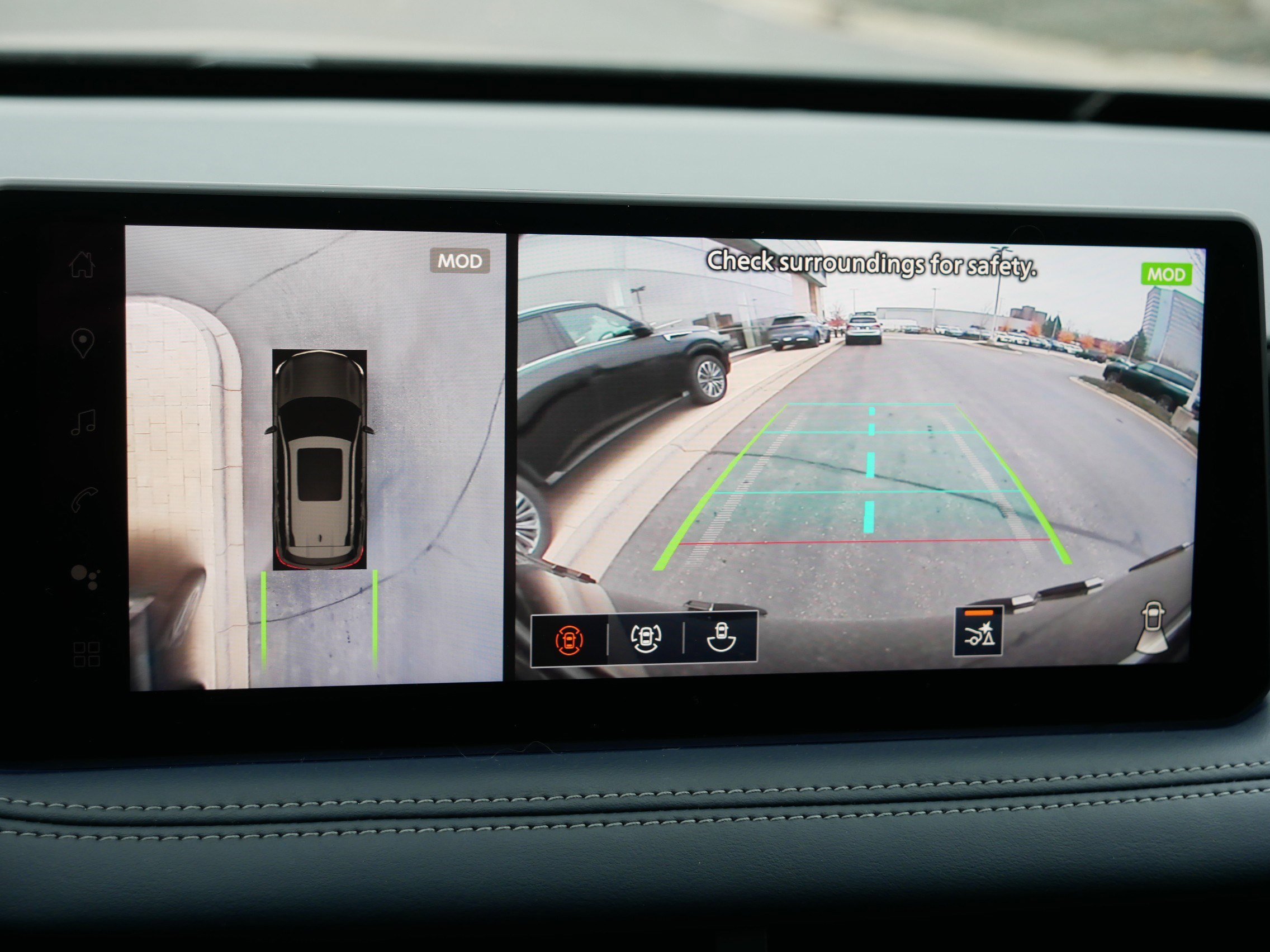 Certified 2026 INFINITI QX60 Sport w/ Dark Cargo Package image 27