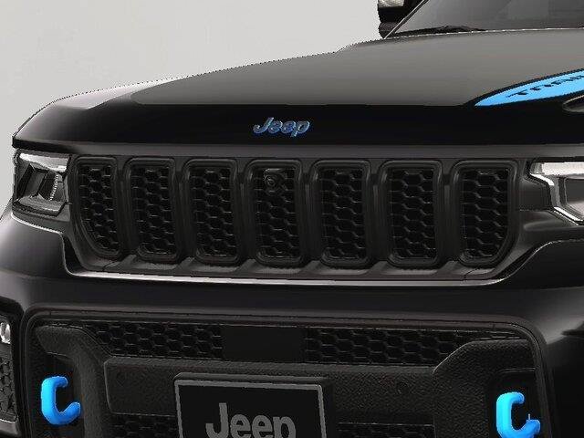 New 2024 Jeep Grand Cherokee Trailhawk w/ Advanced Protech Group II AWD/4WD image 17