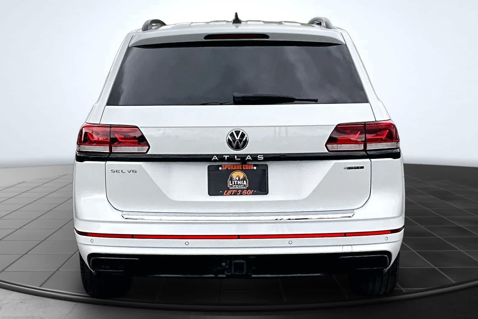 Used 2023 Volkswagen Atlas SEL R-Line AWD/4WD image 5