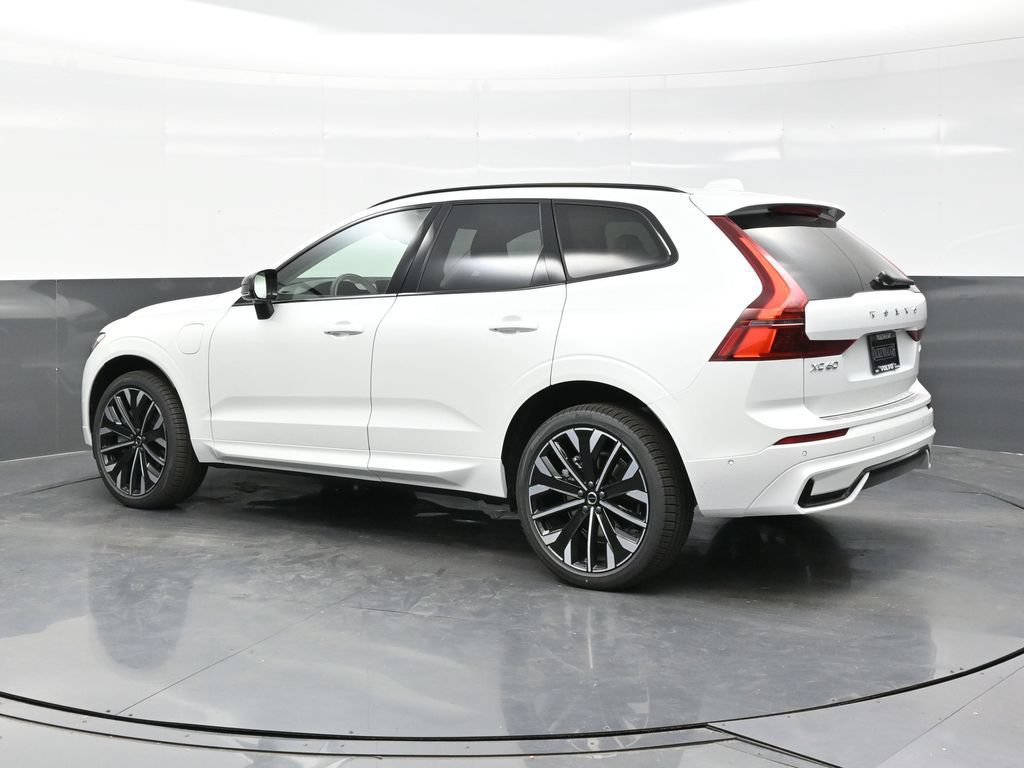 New 2026 Volvo XC60 T8 Ultra w/ Climate Package AWD/4WD image 4