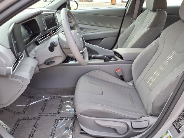 Used 2026 Hyundai Elantra Sport FWD image 22