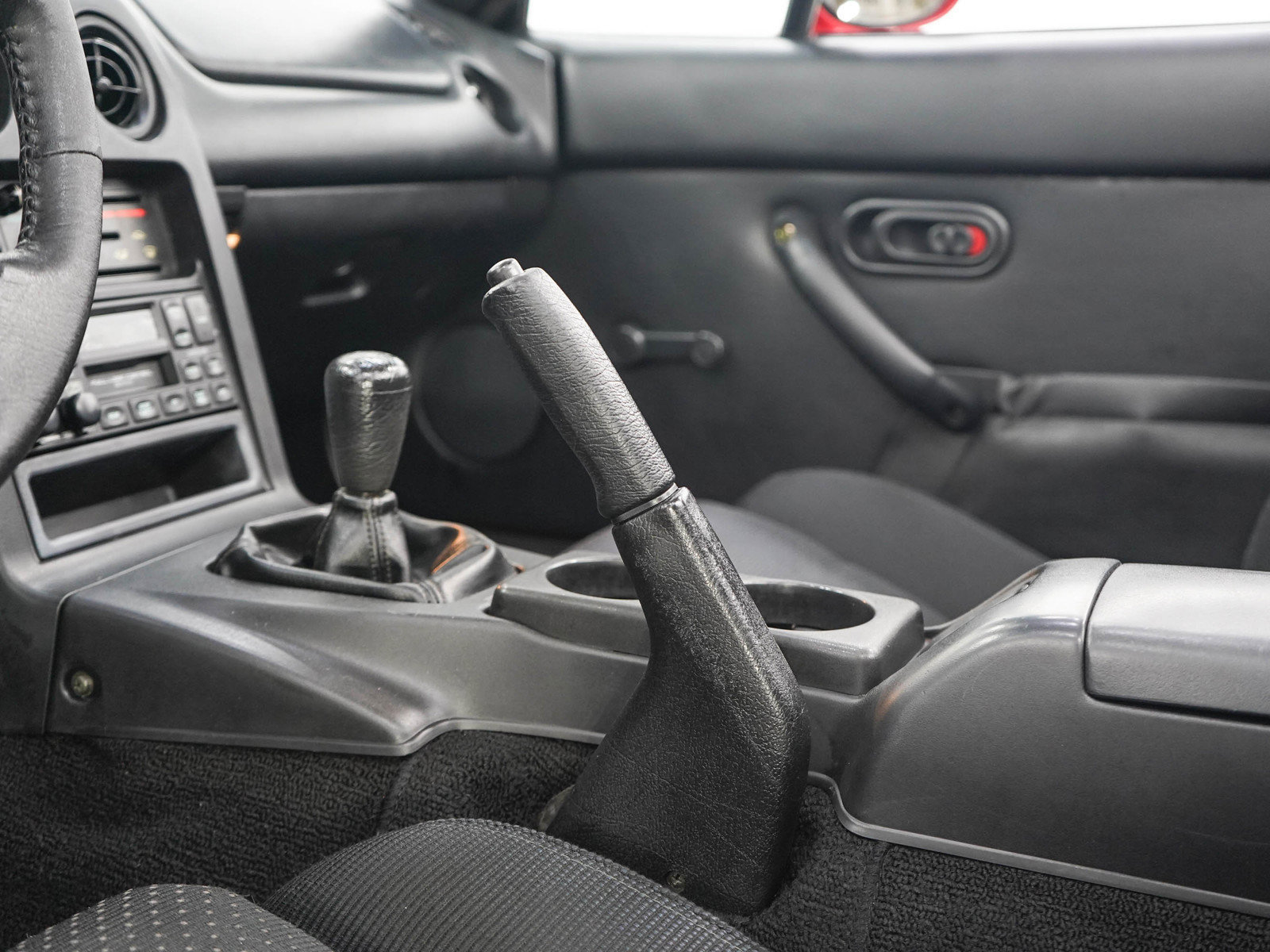 Used 1994 MAZDA MX-5 Miata RWD image 22