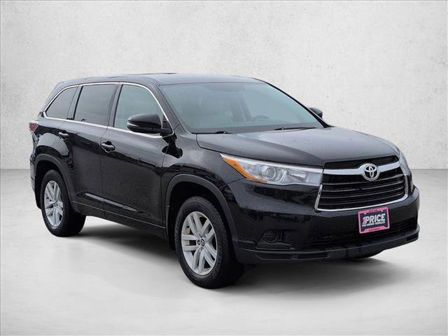 Used 2016 Toyota Highlander LE image 3