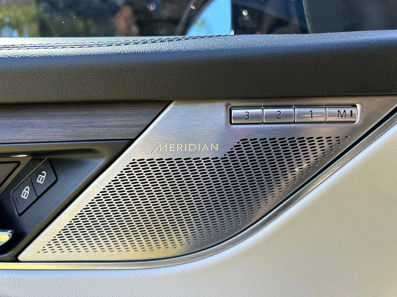 Used 2021 Jaguar F-PACE S image 19