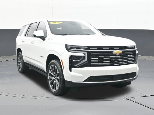 Used 2025 Chevrolet Tahoe High Country AWD/4WD image 20
