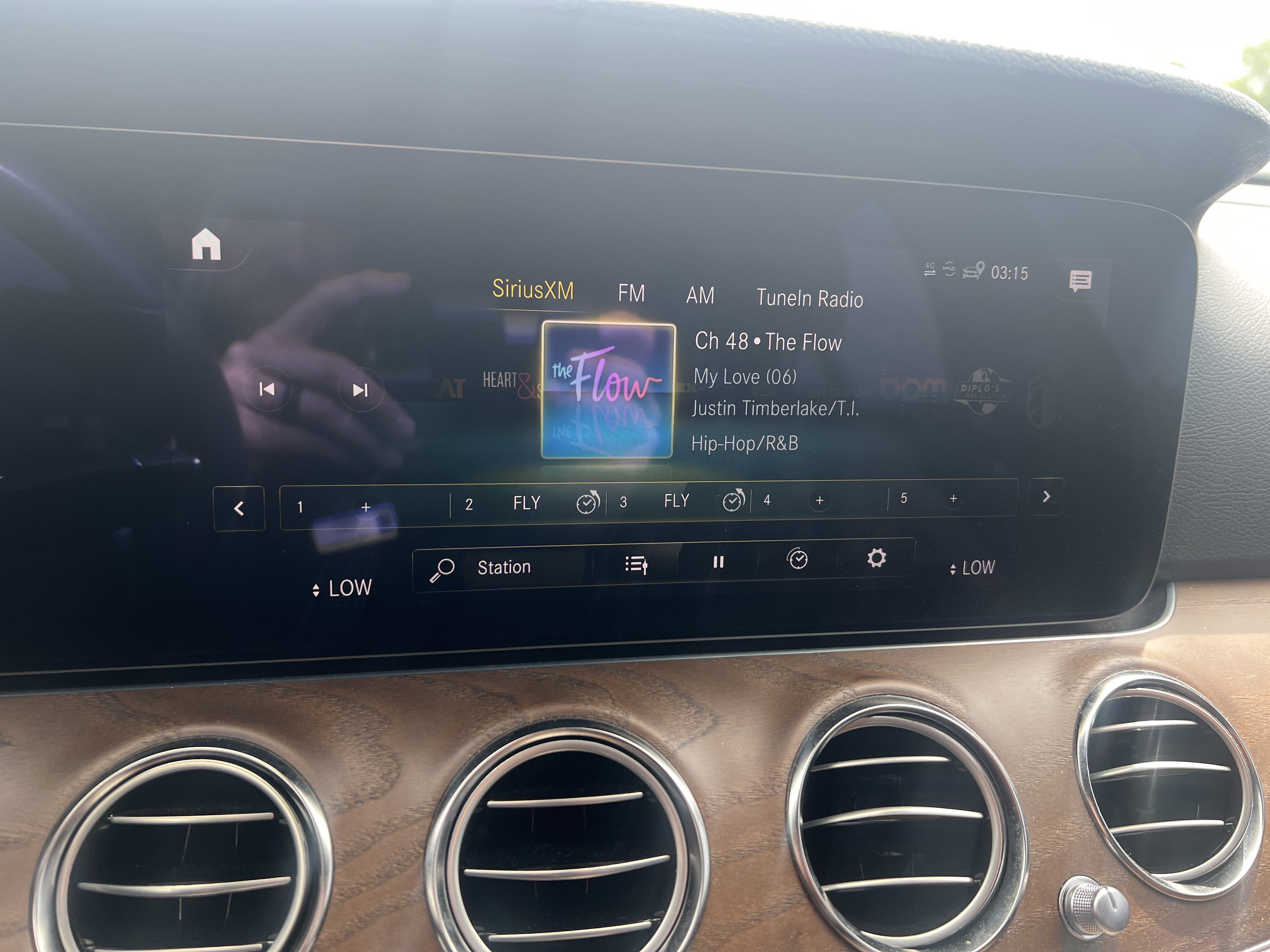 Used 2023 Mercedes-Benz E 450 4MATIC All-Terrain Wagon image 19
