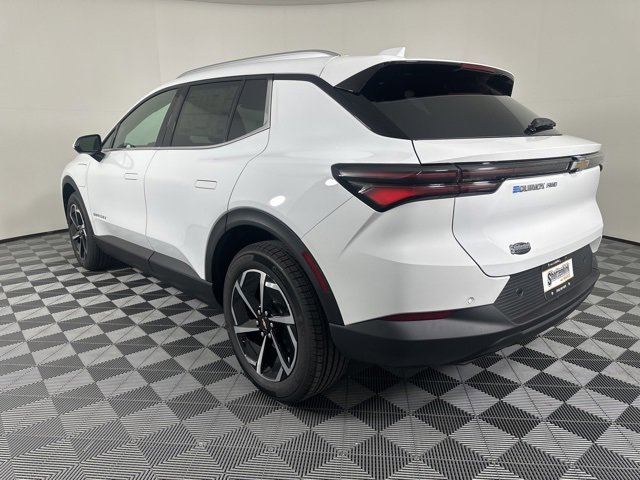 New 2026 Chevrolet Equinox EV LT image 6