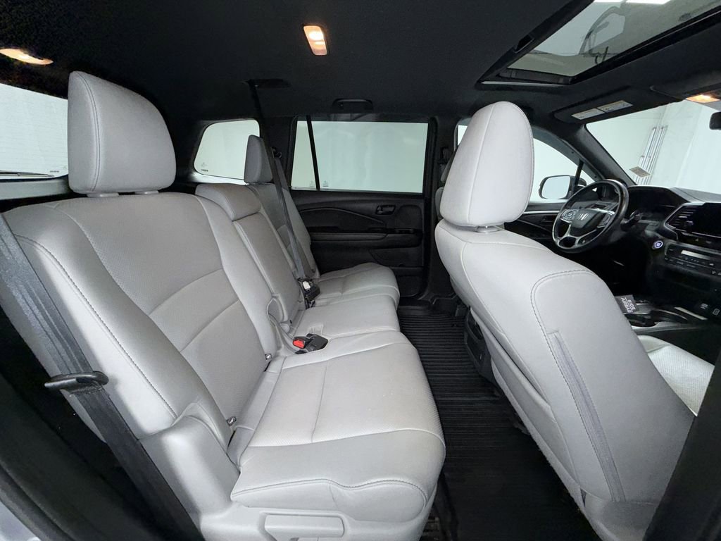 Used 2022 Honda Passport EX-L image 17