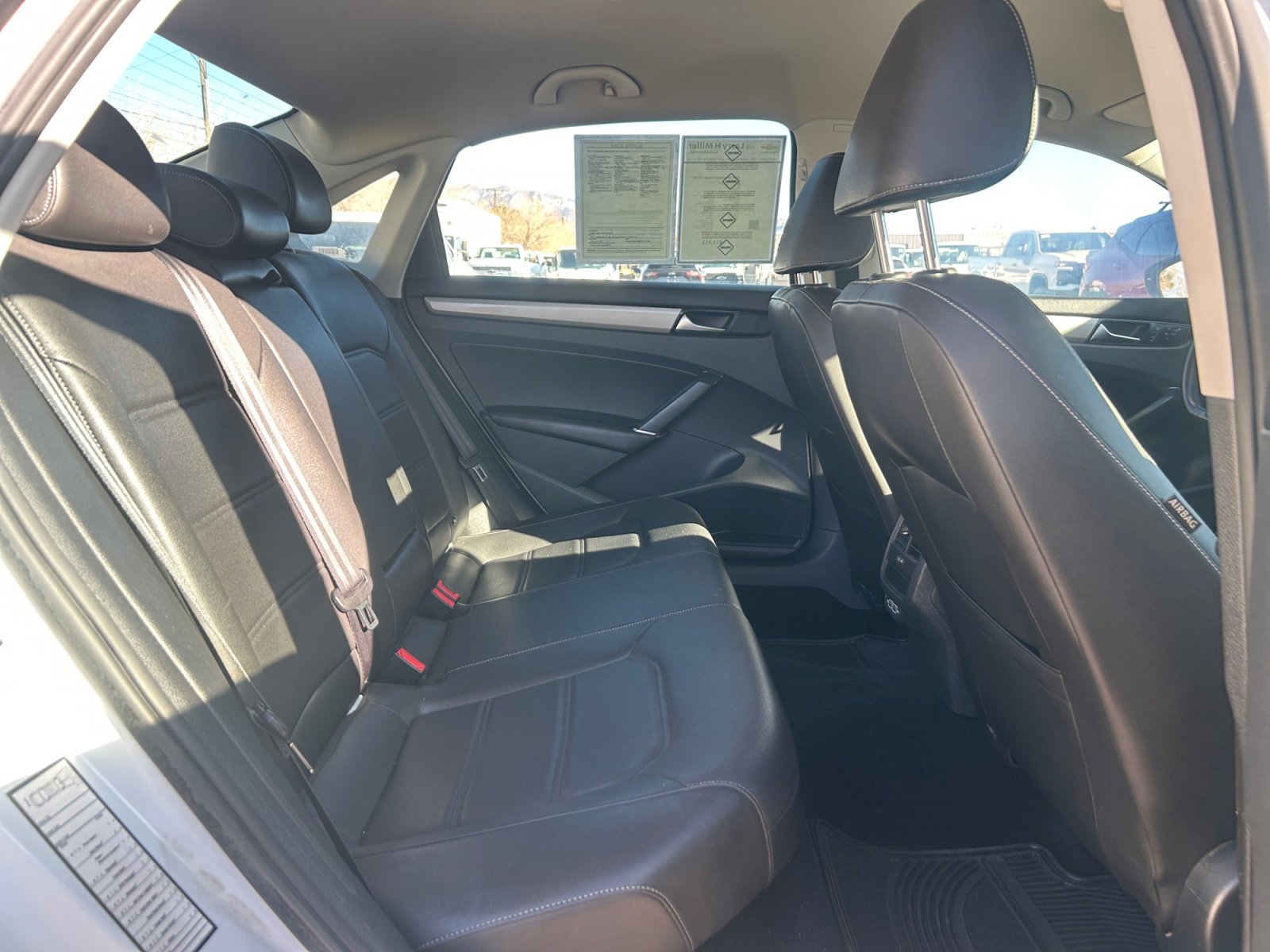 Used 2020 Volkswagen Passat 2.0T SE image 31