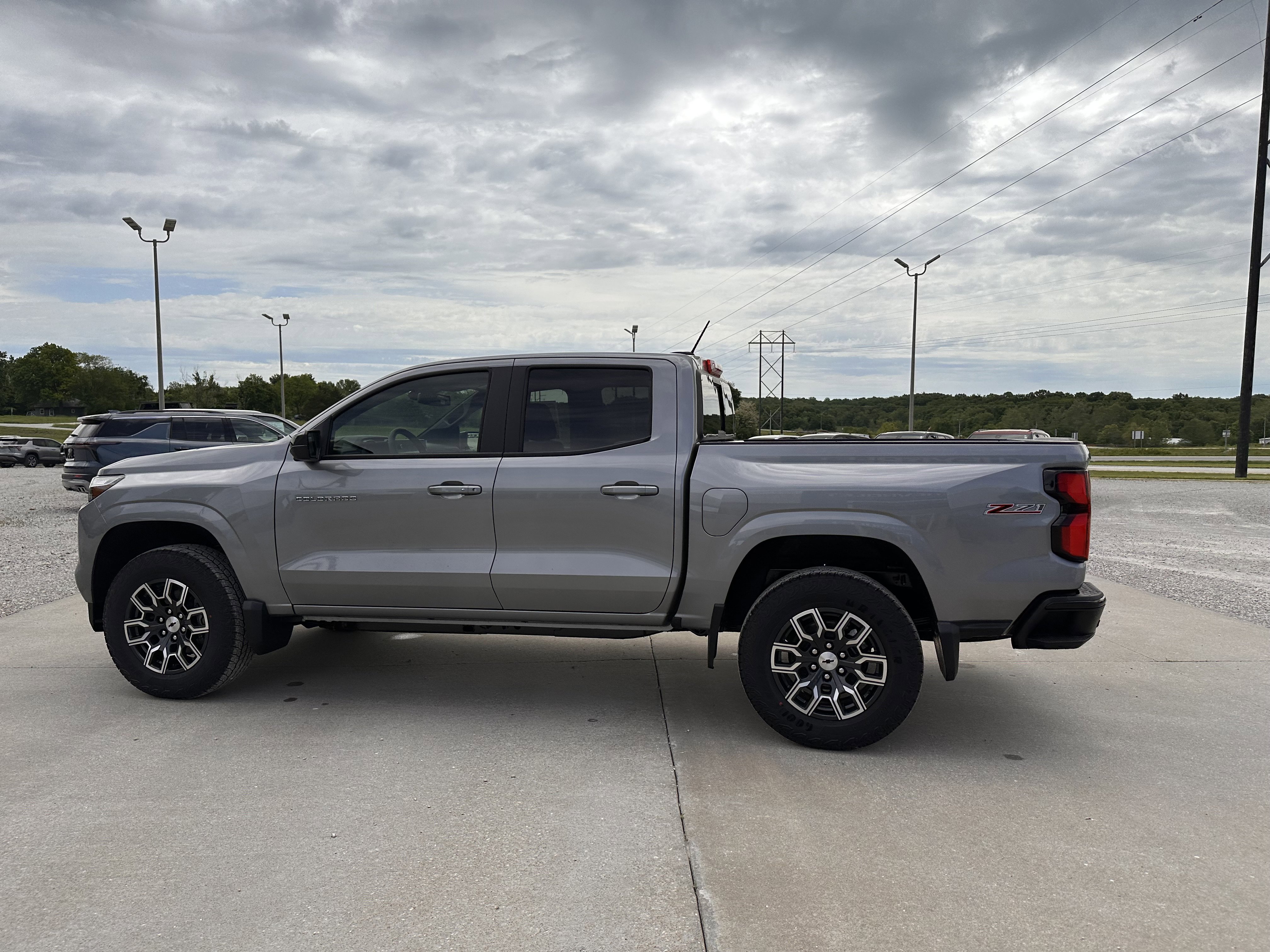 New 2025 Chevrolet Colorado Z71 image 9