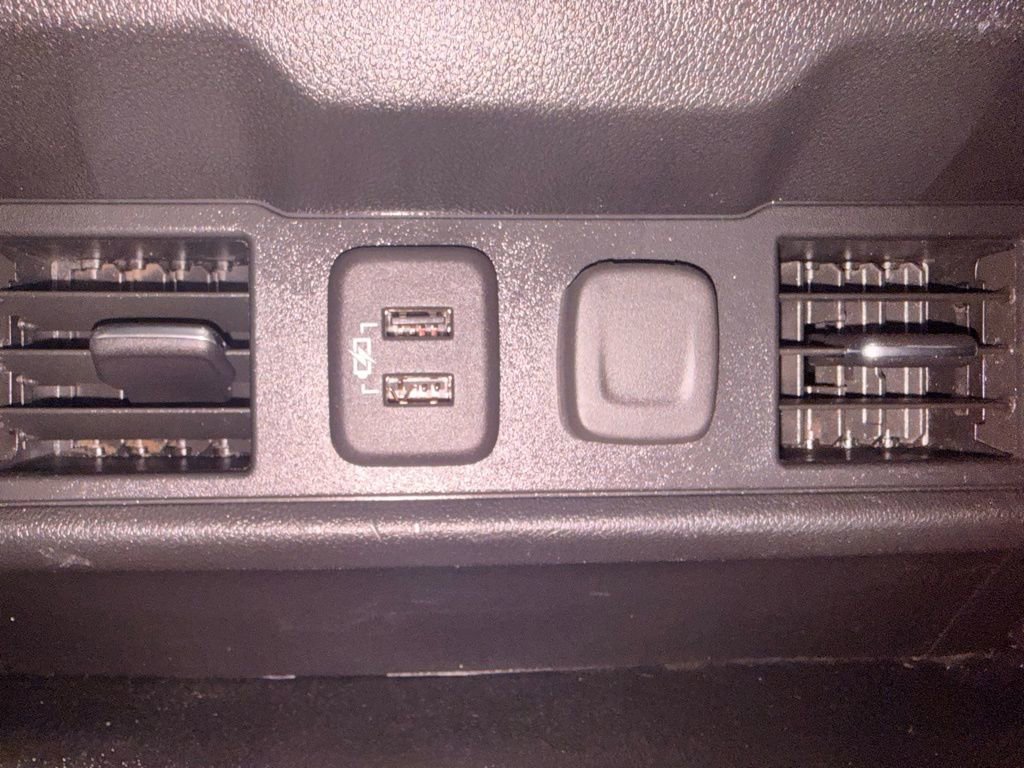 Used 2023 GMC Sierra 3500 SLE image 21