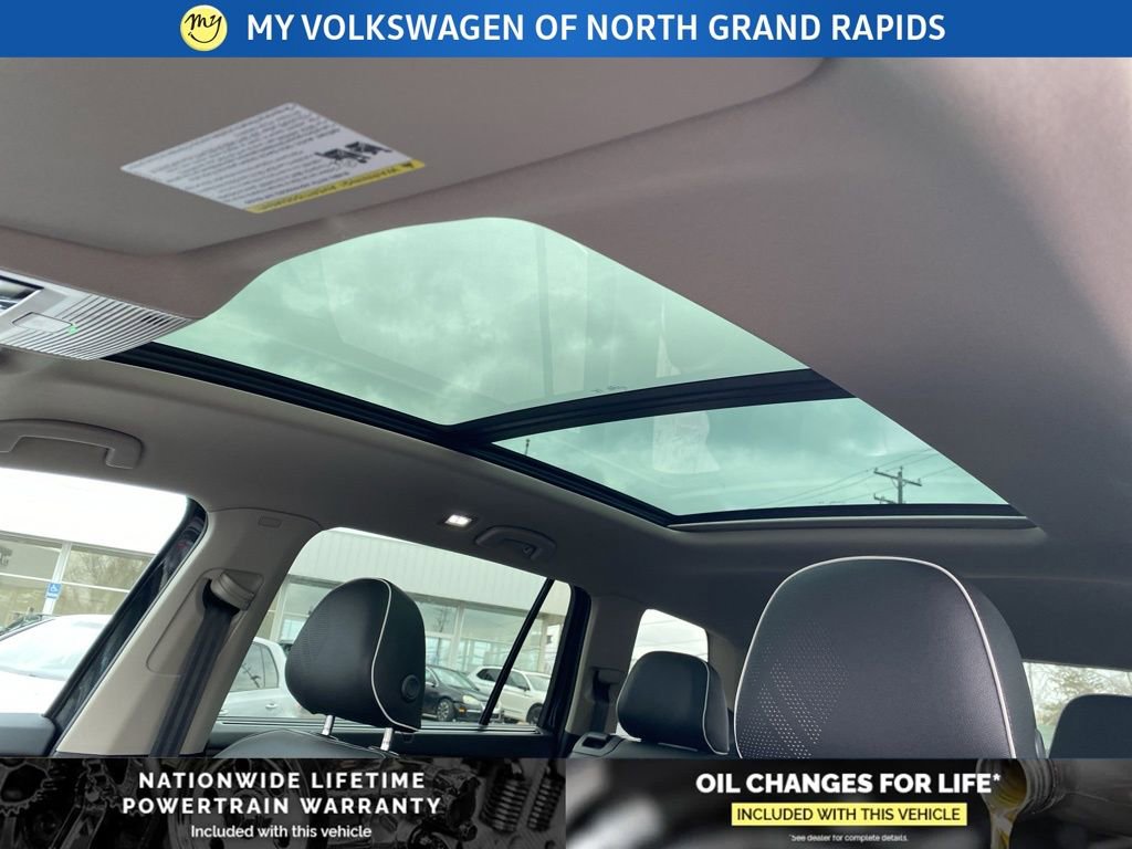 New 2026 Volkswagen Atlas SEL Premium R-Line image 17