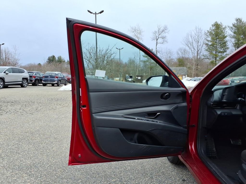 New 2025 Hyundai Elantra Sport w/ Cargo Package image 19