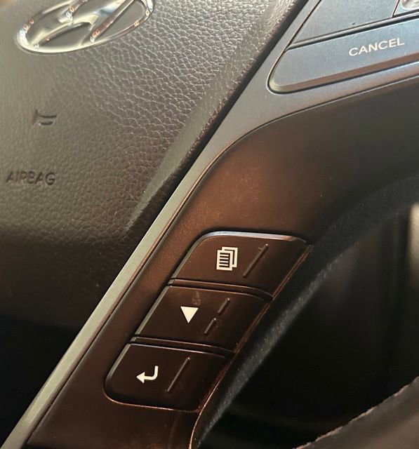 Used 2018 Hyundai Santa Fe Sport 2.0T FWD image 31