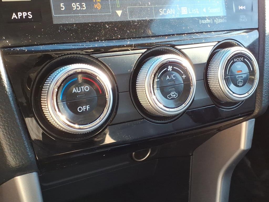 Used 2018 Subaru Forester 2.5i Premium w/ All-Weather Package image 17