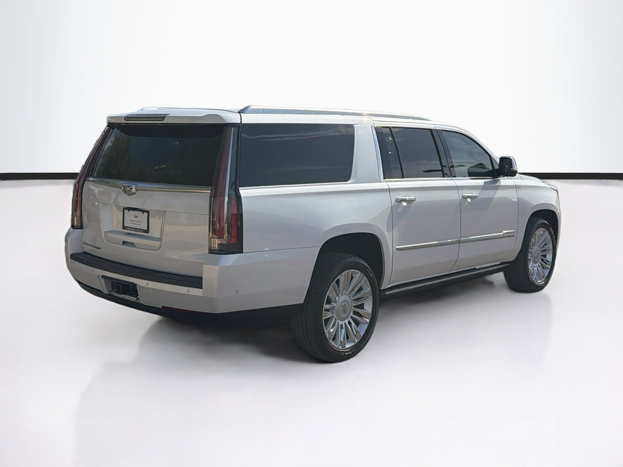 Used 2019 Cadillac Escalade ESV Platinum AWD/4WD image 5