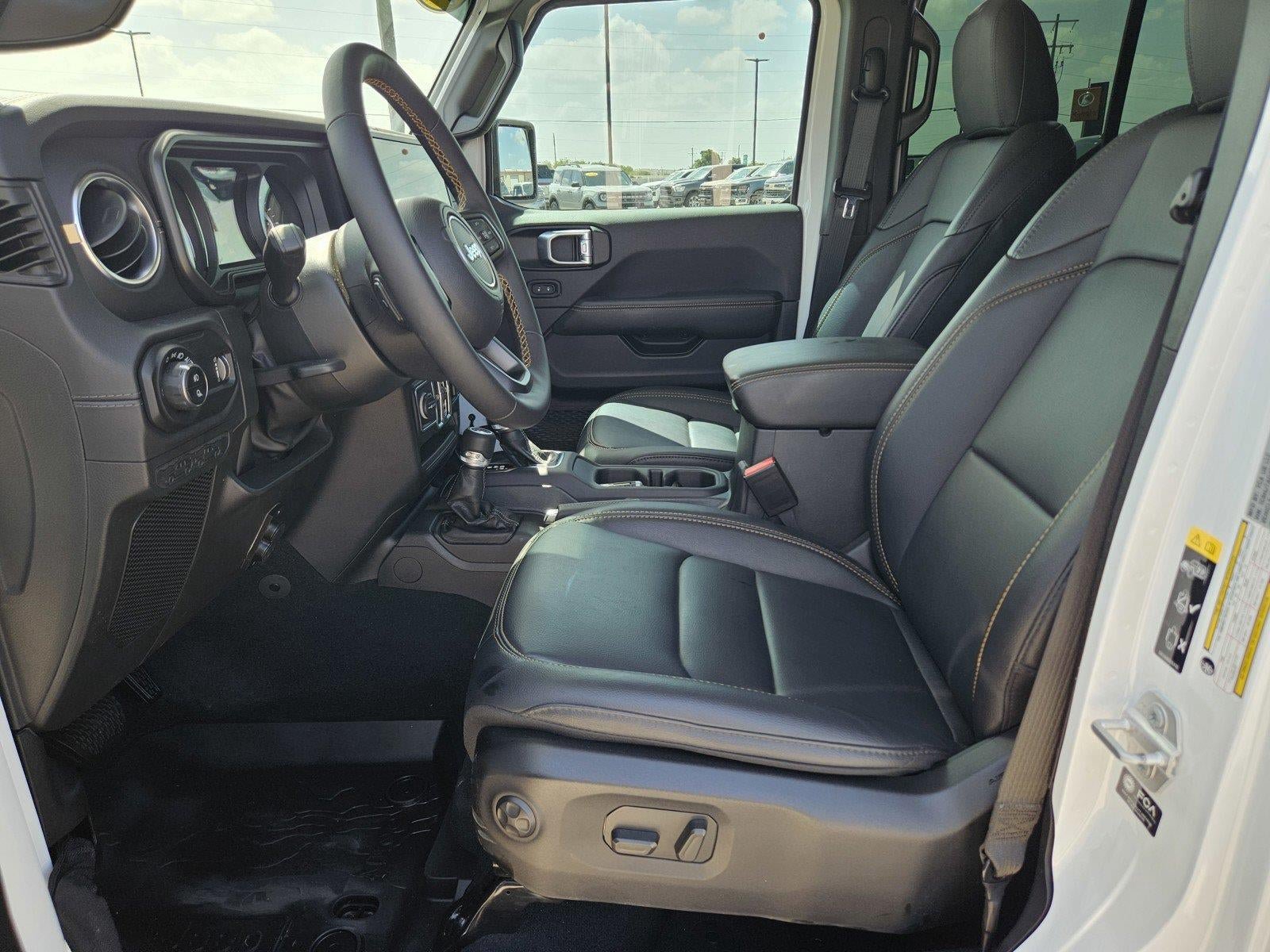 Used 2024 Jeep Gladiator Sport AWD/4WD image 15