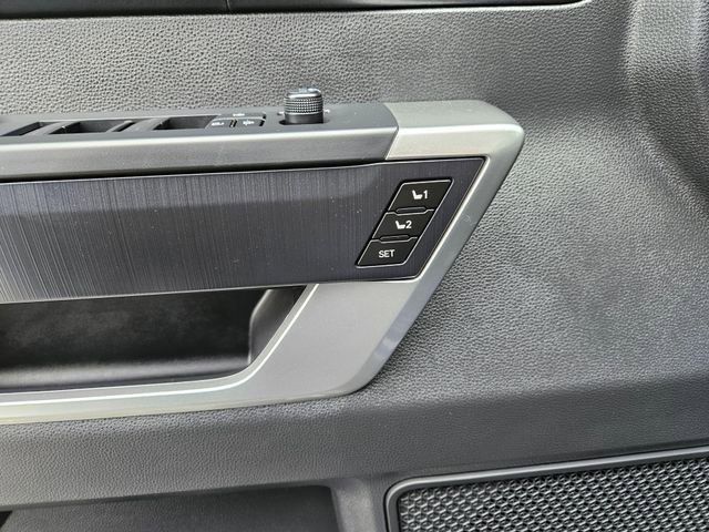 Used 2025 Toyota Sequoia Platinum AWD/4WD image 24
