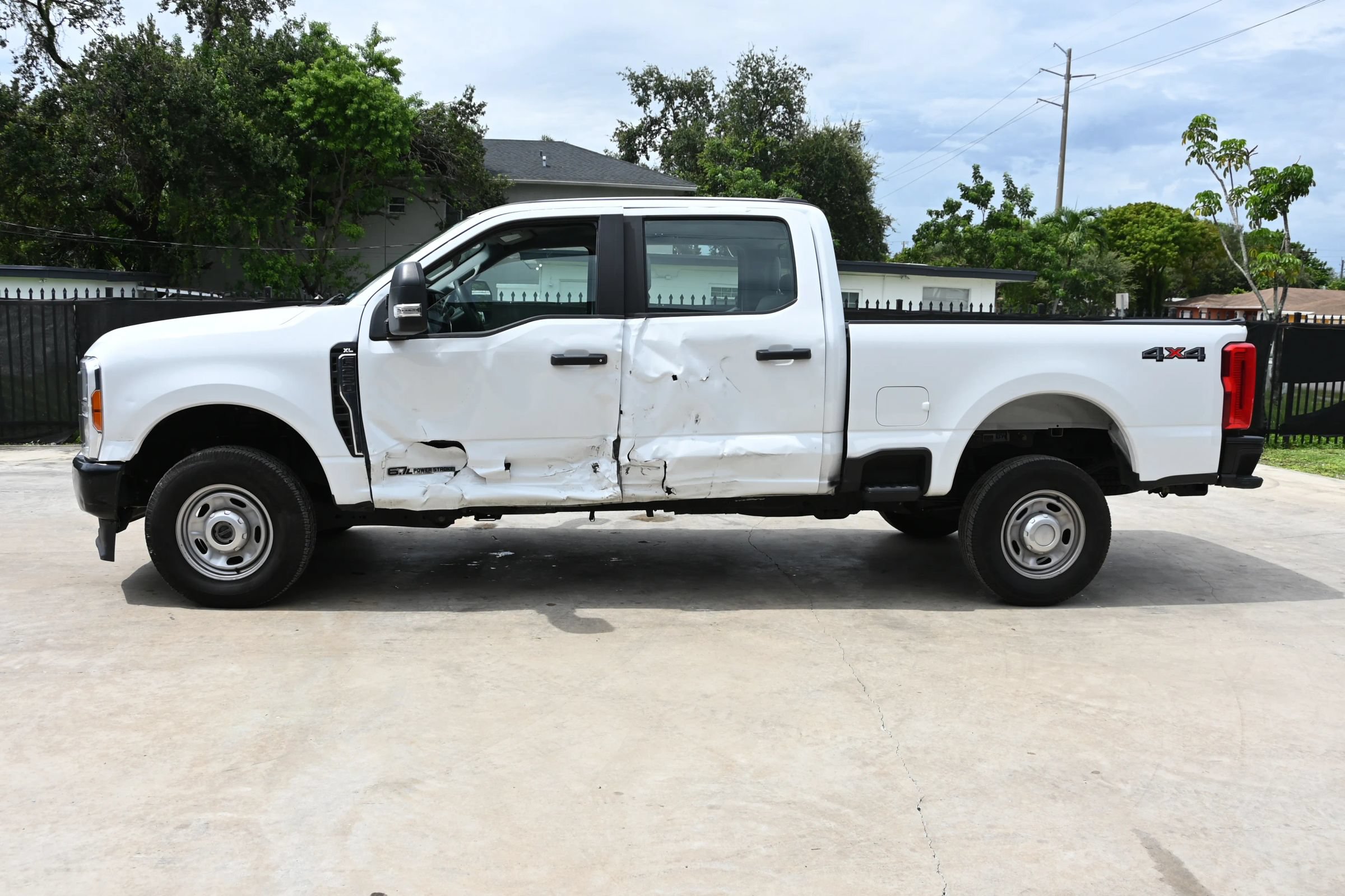 Used 2023 Ford F250 XL AWD/4WD image 8