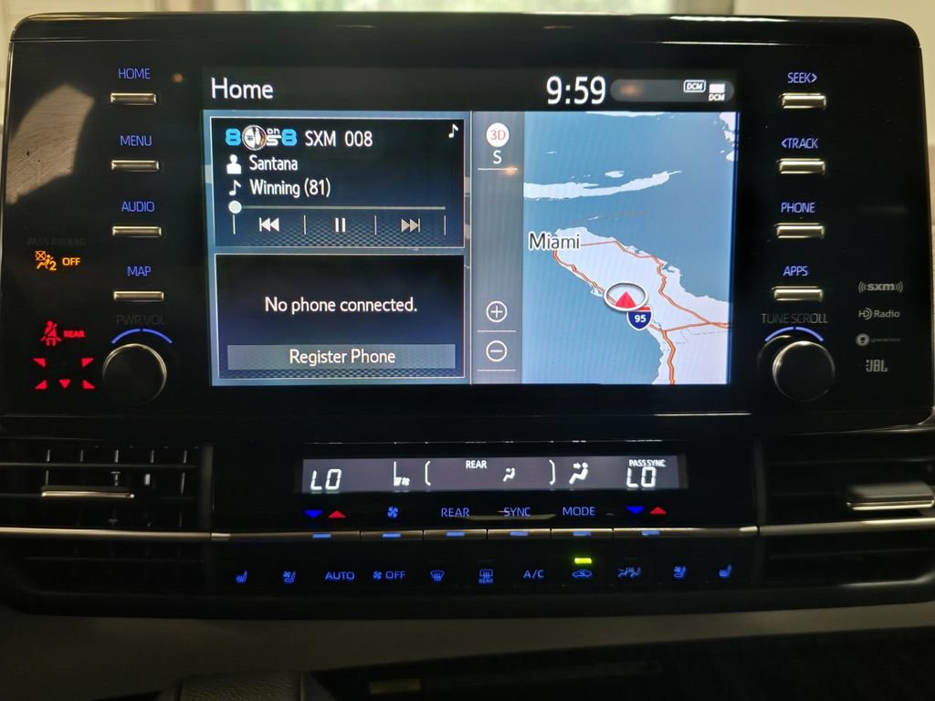 Used 2024 Toyota Sienna Platinum FWD image 25