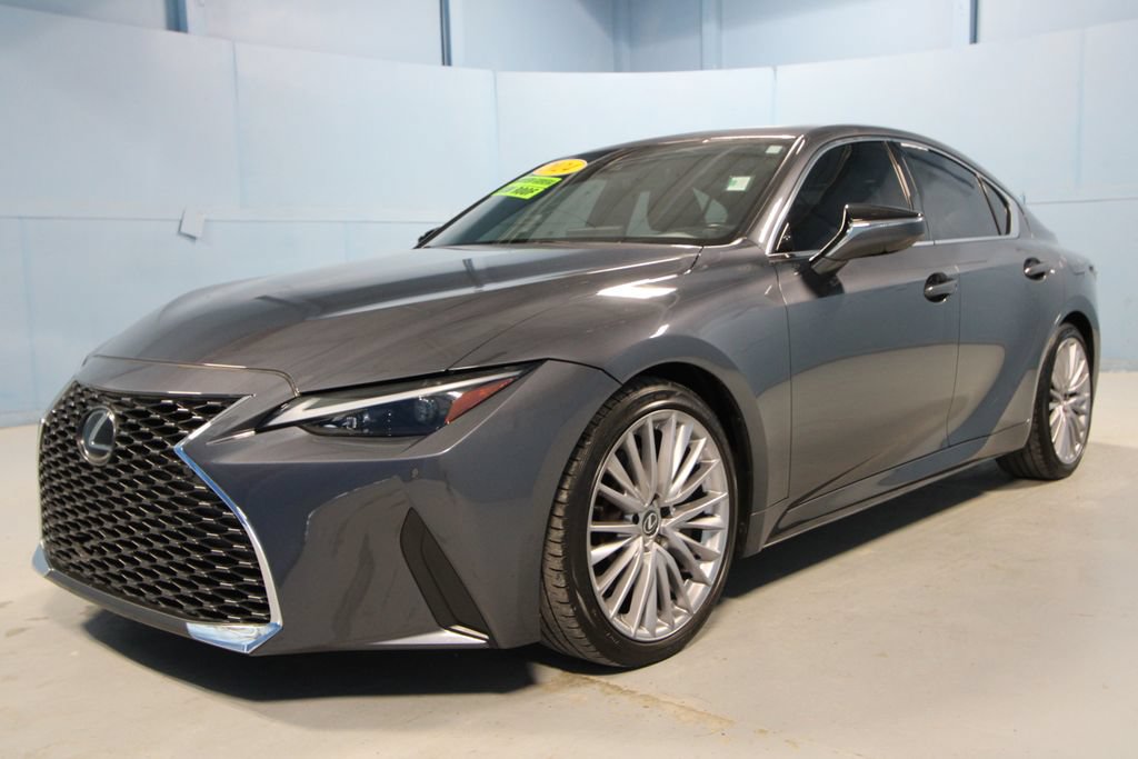 Used 2024 Lexus IS 300 w/ Premium Package RWD image 28