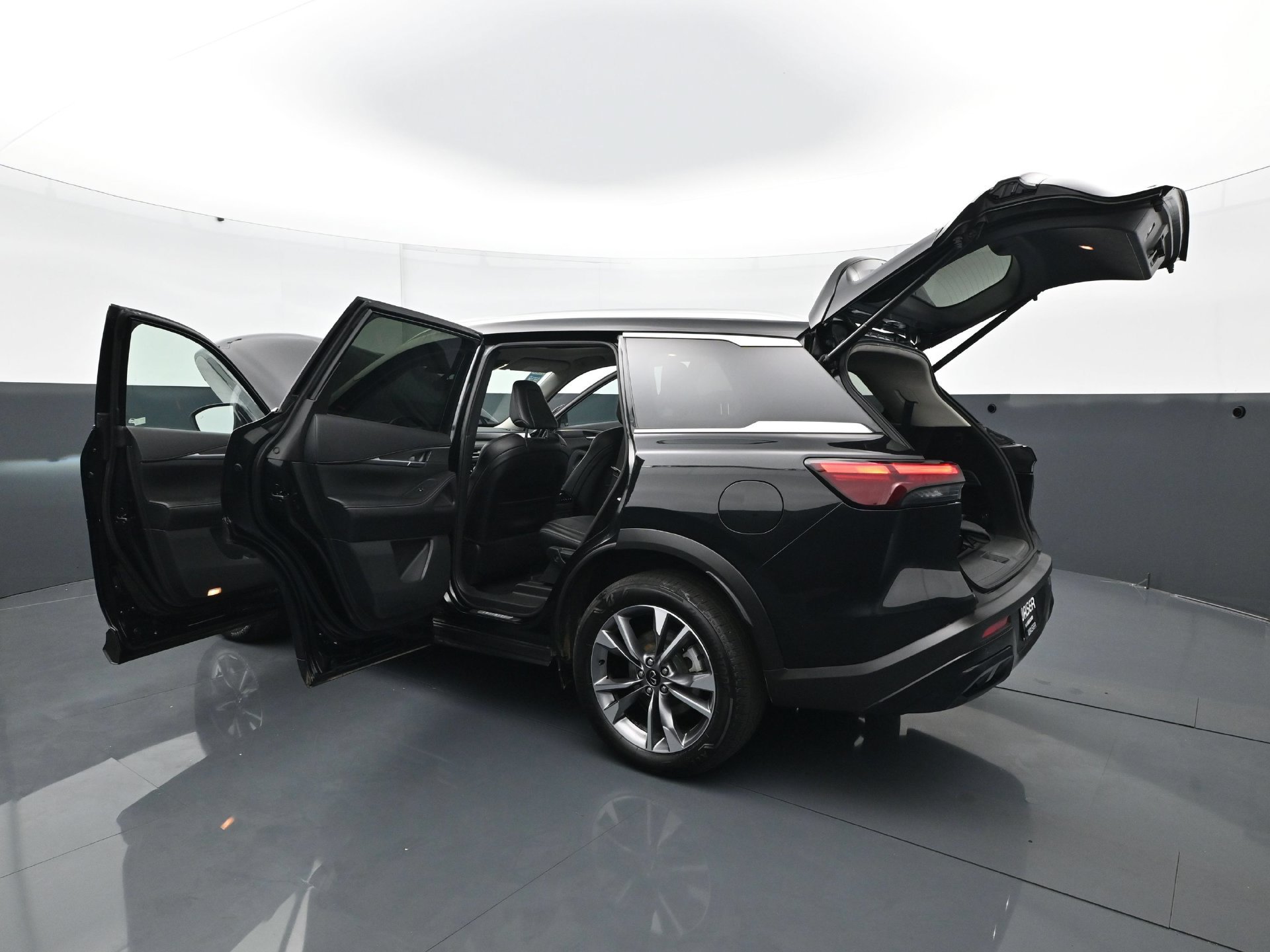 Used 2024 INFINITI QX60 Luxe AWD/4WD image 31