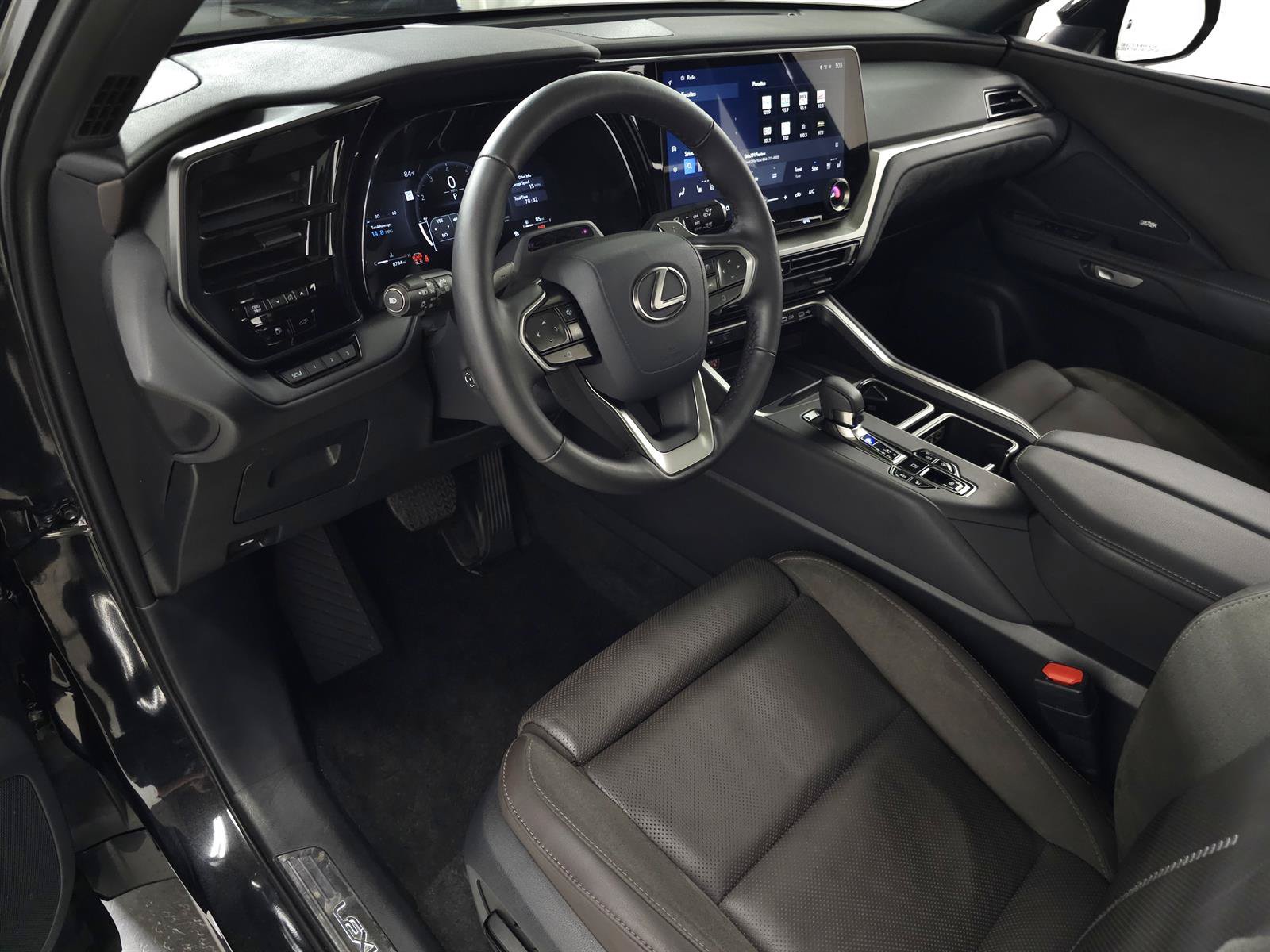 Certified 2025 Lexus TX 350 AWD w/ Technology Package image 17