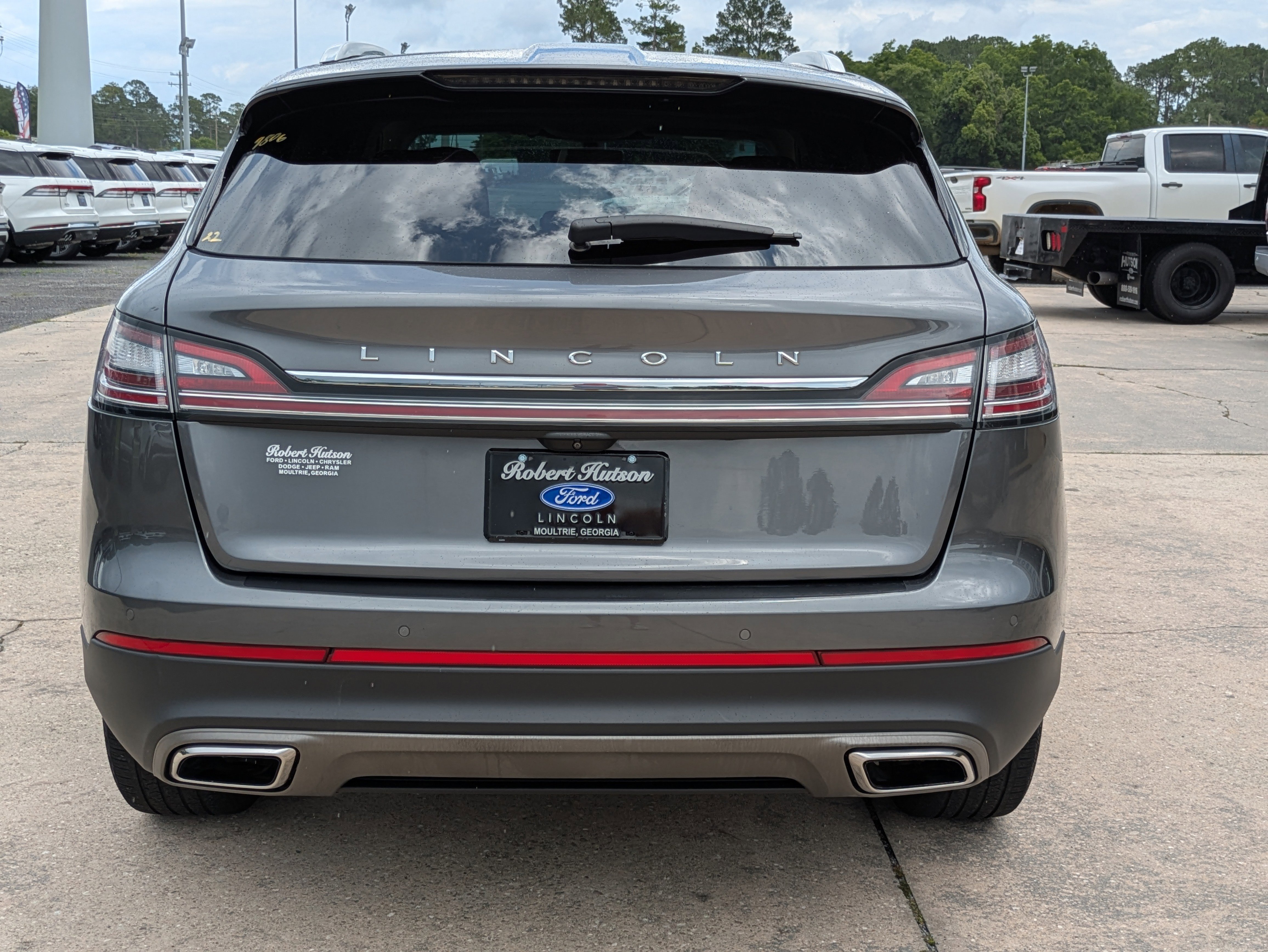 Used 2022 Lincoln Nautilus Reserve w/ Cargo Utility Package image 7