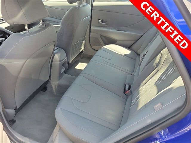 Used 2024 Hyundai Elantra SEL w/ Convenience Package image 16