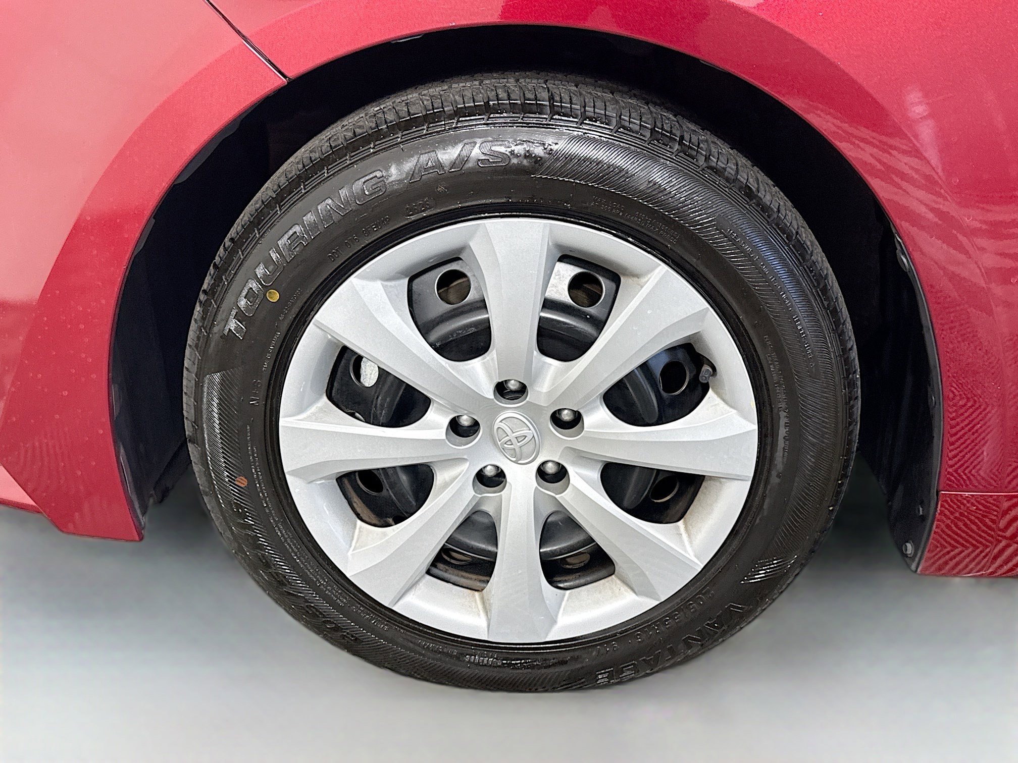 Used 2024 Toyota Corolla LE image 37