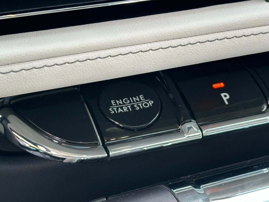 New 2026 Lincoln Aviator AWD image 11