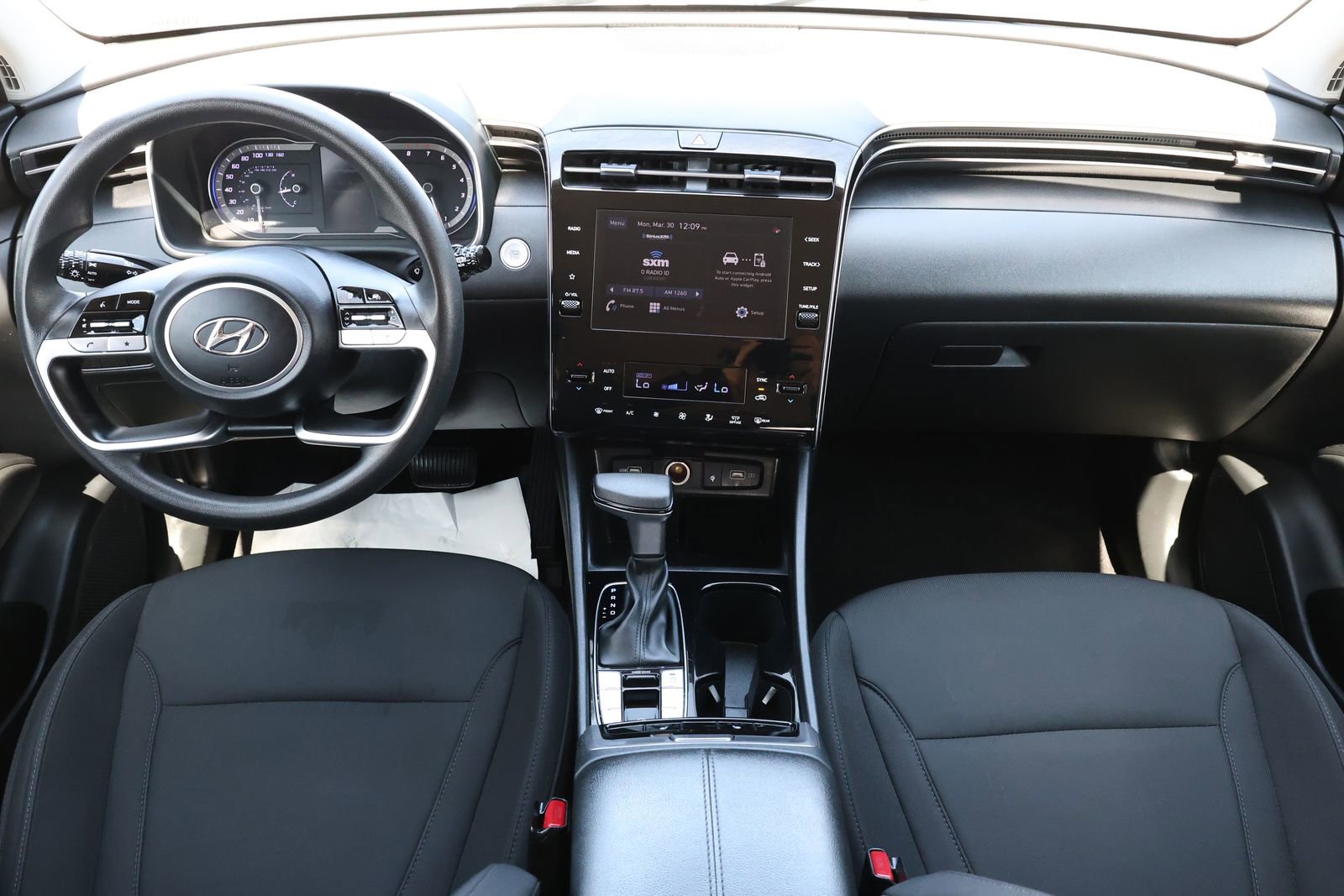 Used 2024 Hyundai Tucson SEL FWD image 2