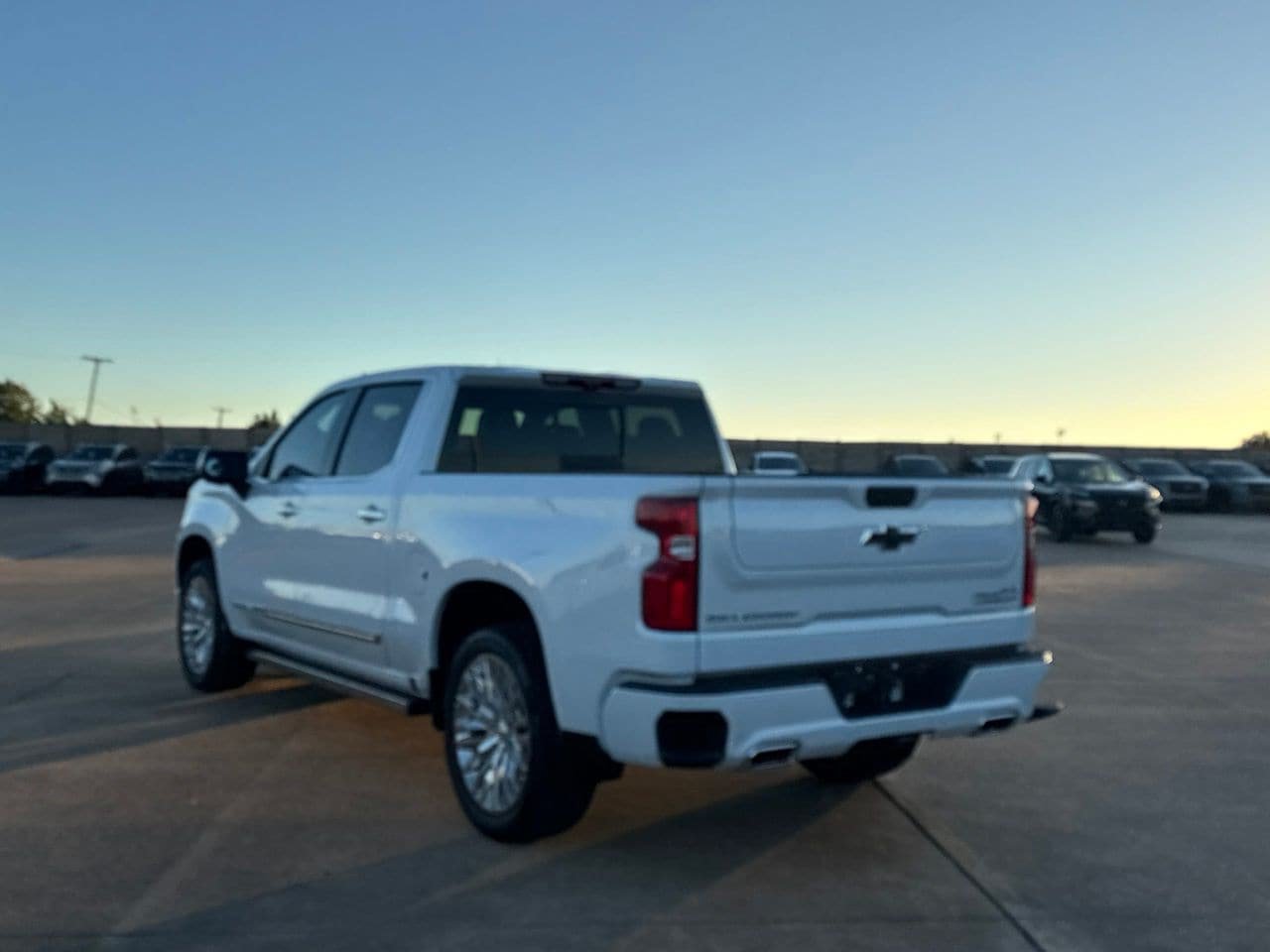 Used 2026 Chevrolet Silverado 1500 High Country AWD/4WD image 21