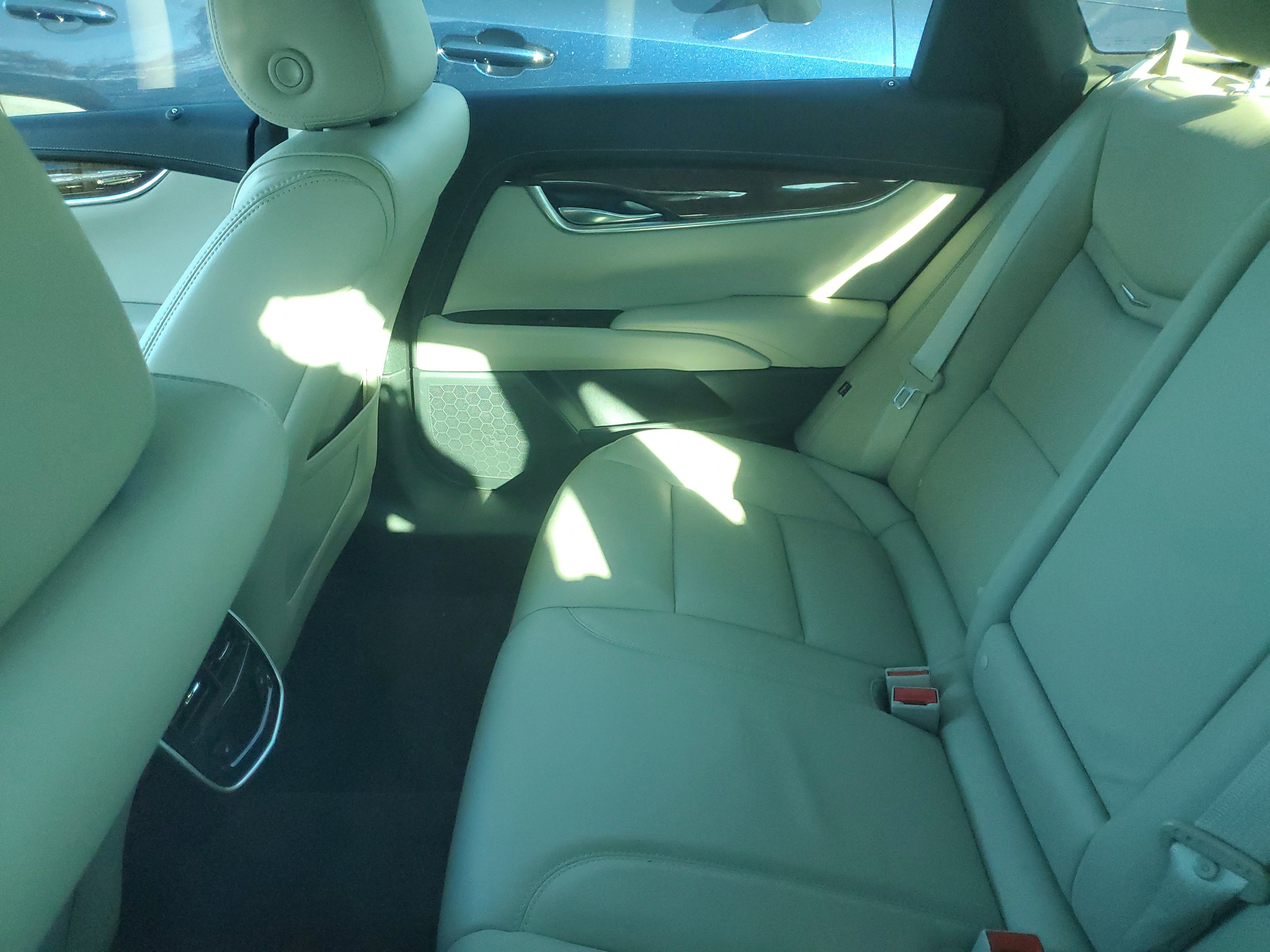 Used 2019 Cadillac XTS Luxury w/ Driver Awareness Package image 8