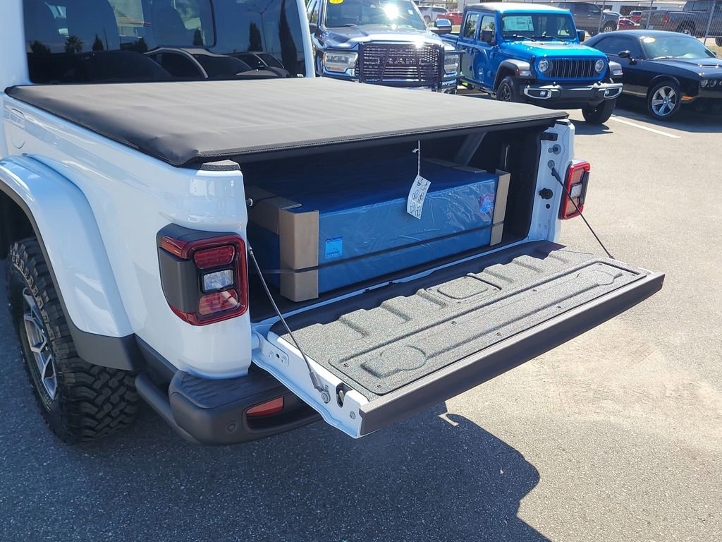 New 2026 Jeep Gladiator Mojave AWD/4WD image 9