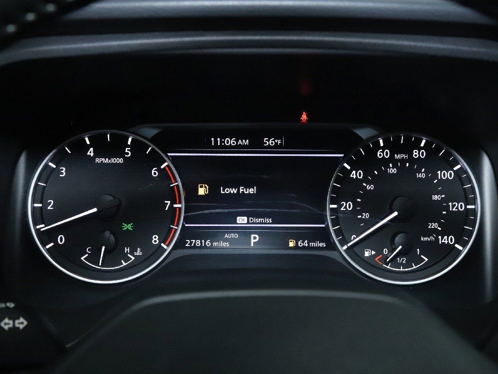 Certified 2025 Nissan Rogue SV image 24