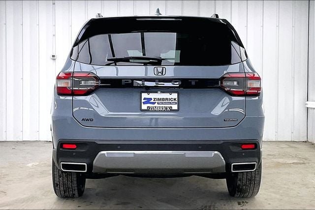 New 2026 Honda Pilot Touring image 4