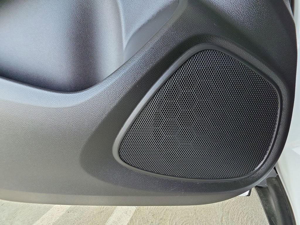 Used 2023 Buick Encore GX Select w/ Safety Package II image 25