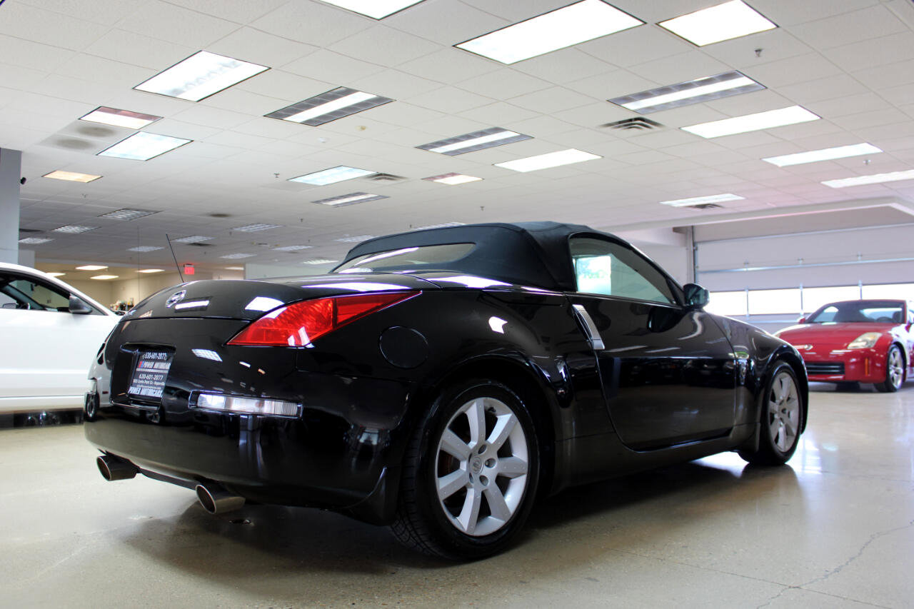 Used 2004 Nissan 350Z Touring image 23
