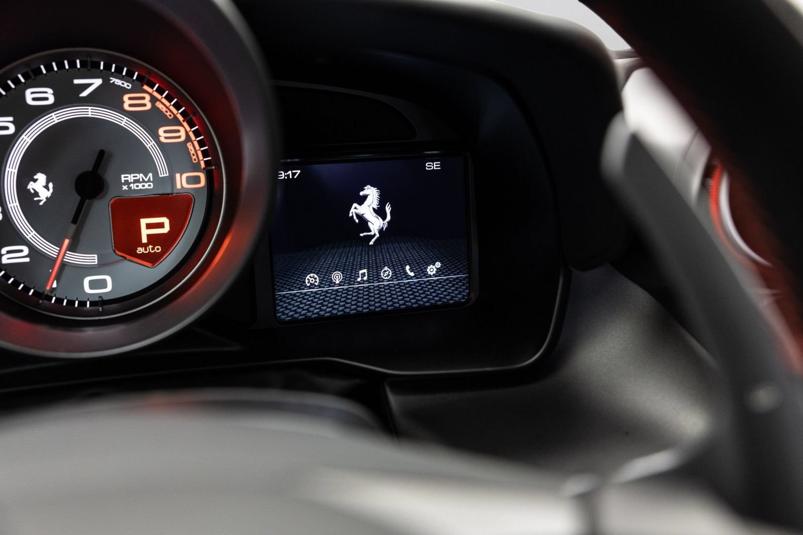 Used 2021 Ferrari F8 Tributo RWD image 45