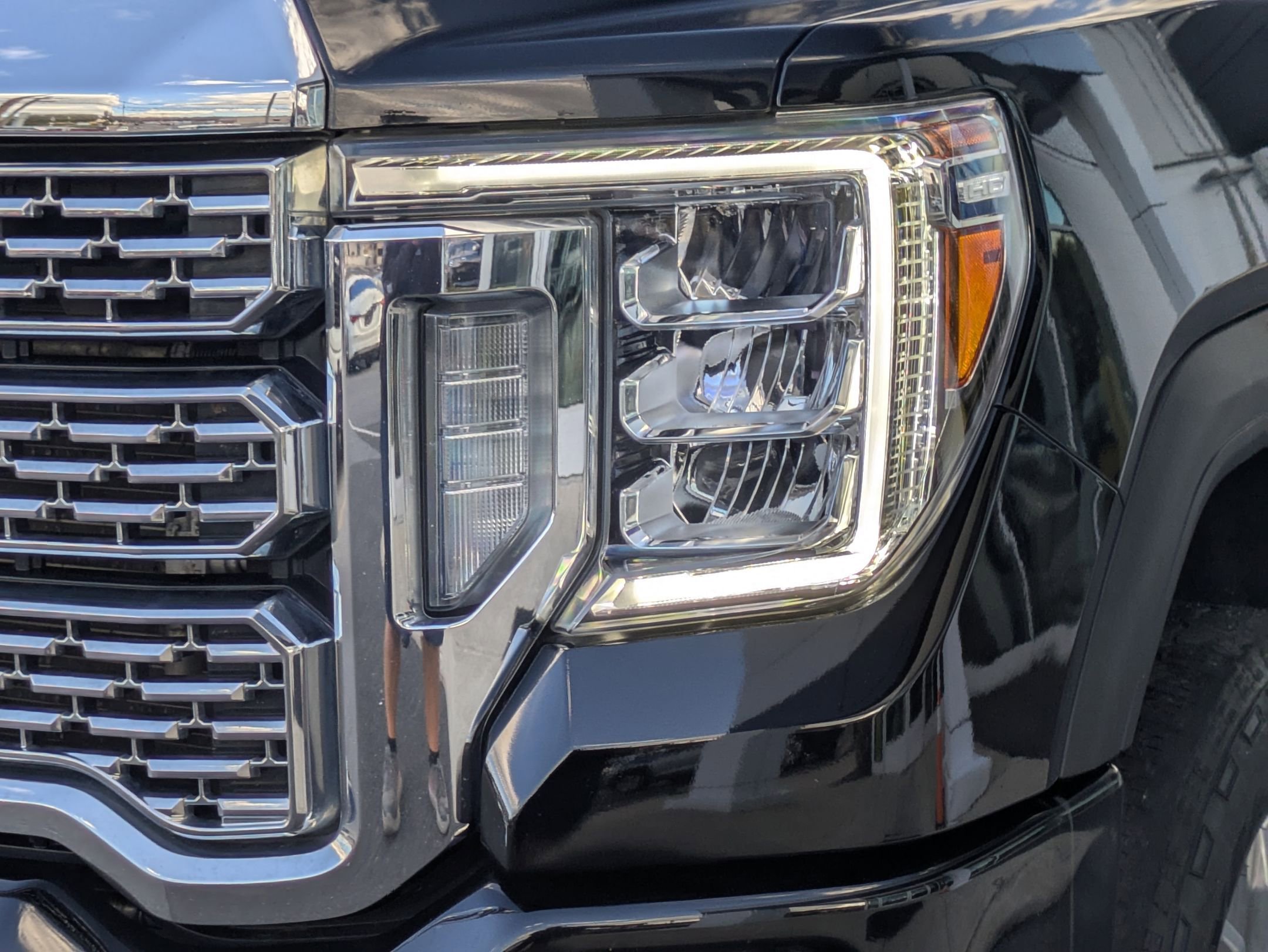 Used 2023 GMC Sierra 2500 Denali image 7