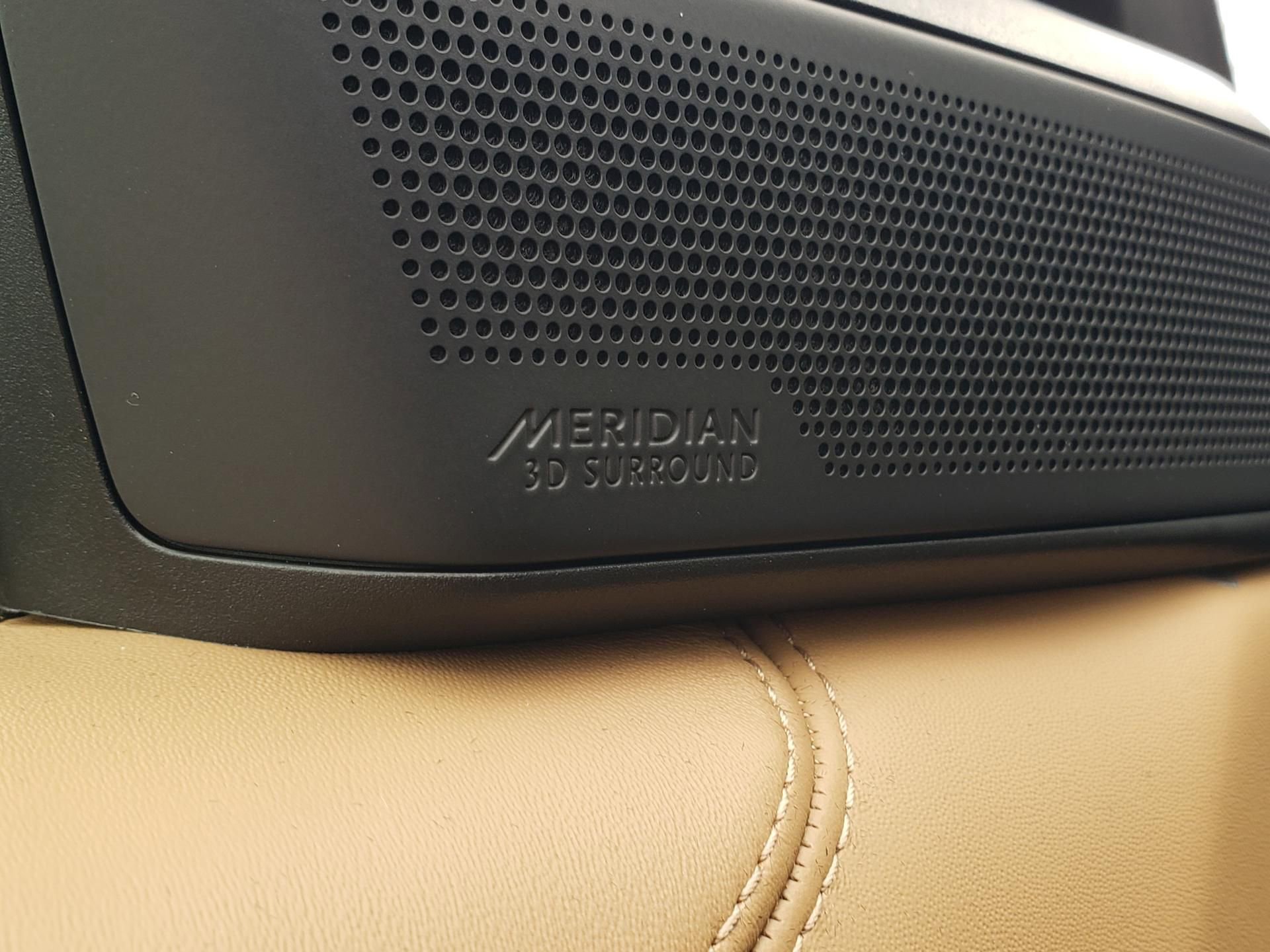 New 2026 Land Rover Range Rover SE image 21