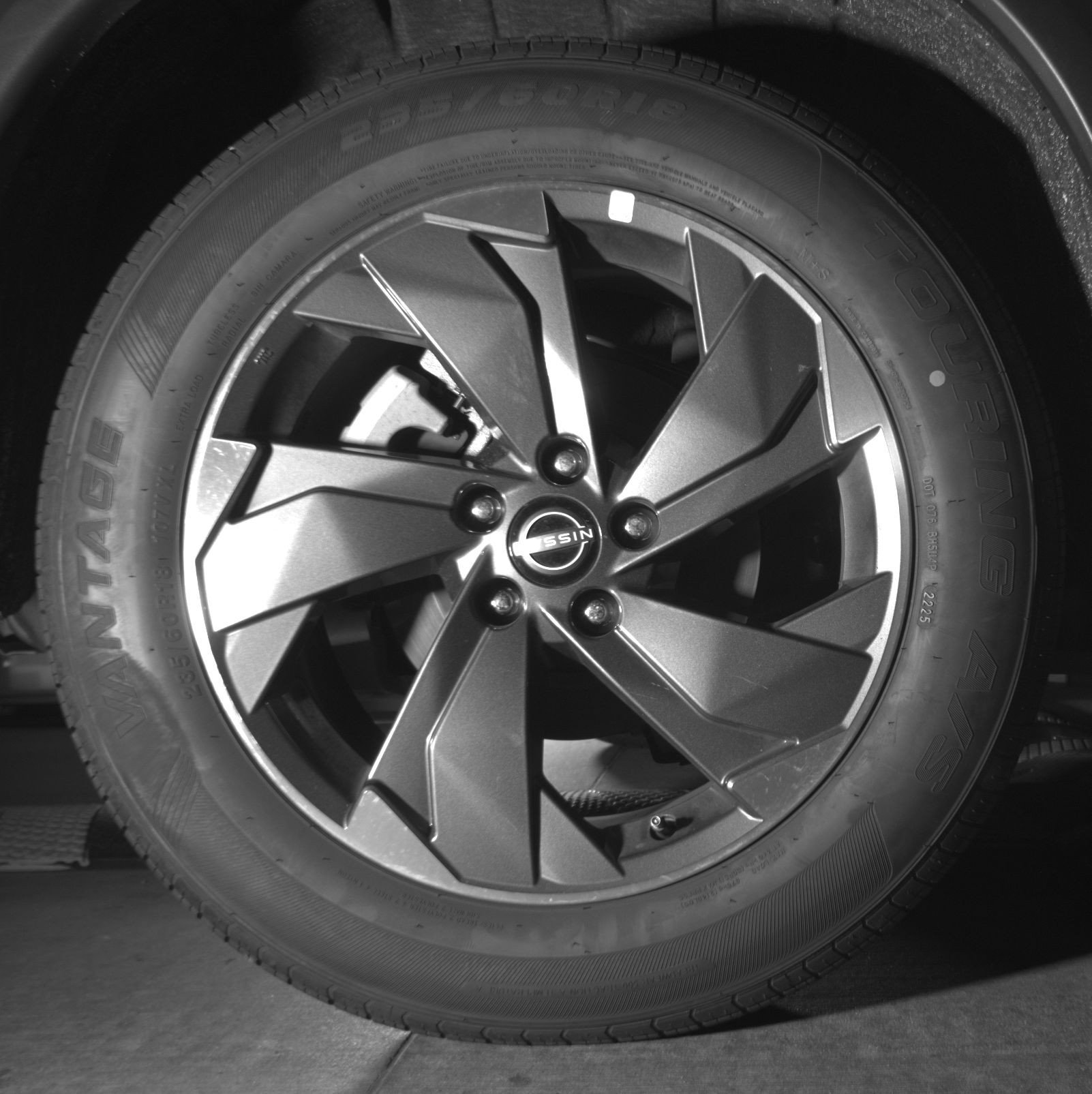 Used 2025 Nissan Rogue SV FWD image 15