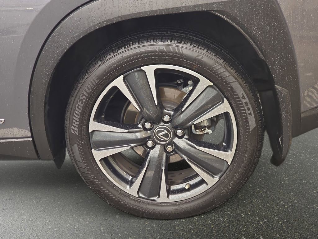 Used 2020 Lexus UX 250h w/ Premium Package image 33