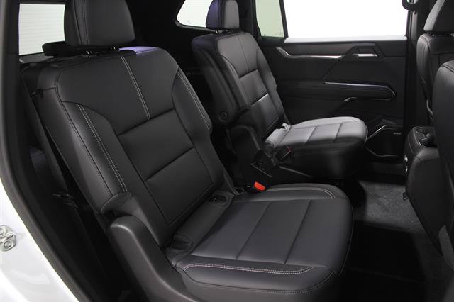 Used 2026 GMC Acadia Elevation w/ Elevation Premium Package AWD/4WD image 16