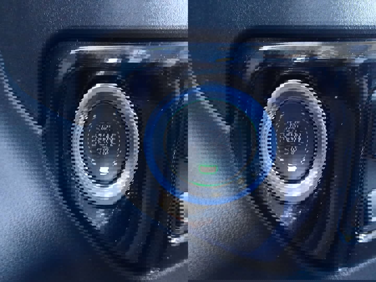 Used 2025 Chevrolet Silverado 3500 LTZ w/ LTZ Plus Package image 29