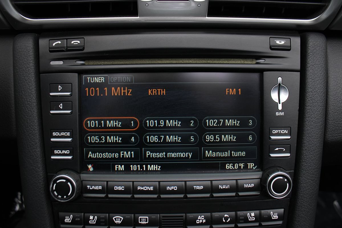 Used 2010 Porsche 911 Carrera S RWD image 27