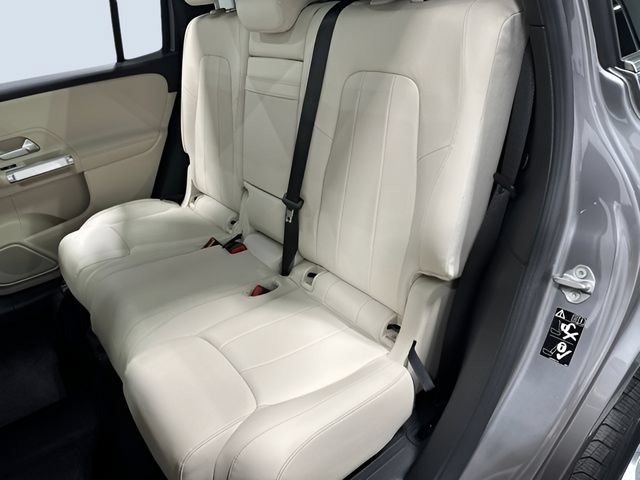 Used 2021 Mercedes-Benz GLB 250 4MATIC image 30